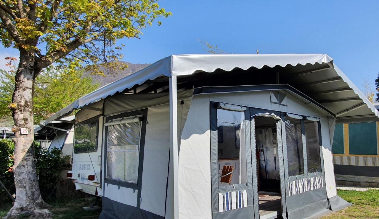 Camping Italia 90 Caravans 도마소 외부 사진