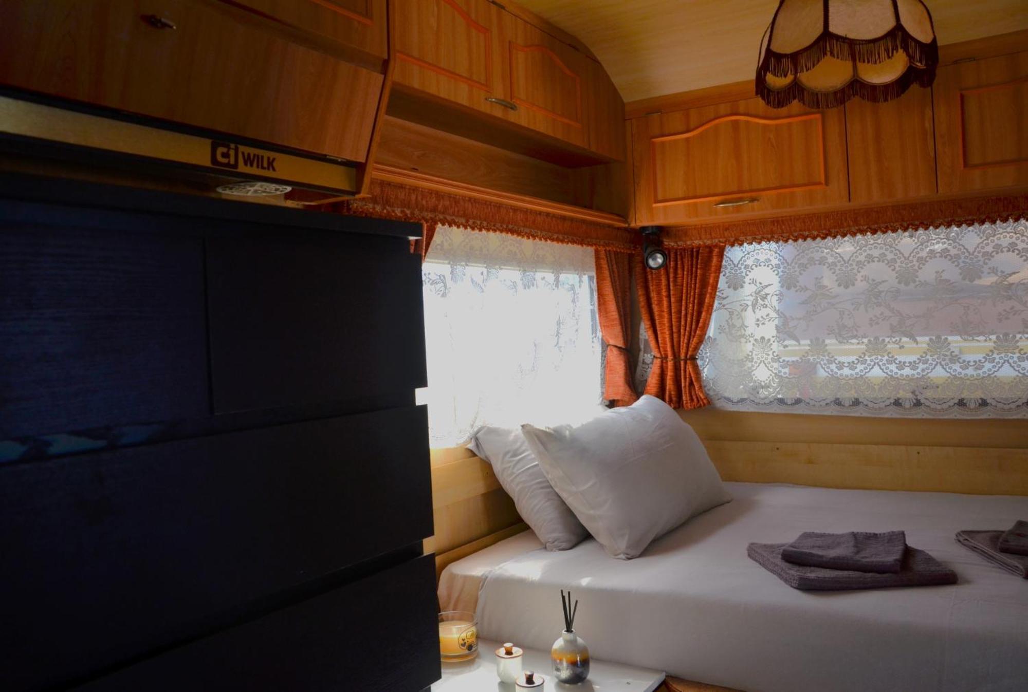 Camping Italia 90 Caravans 도마소 외부 사진